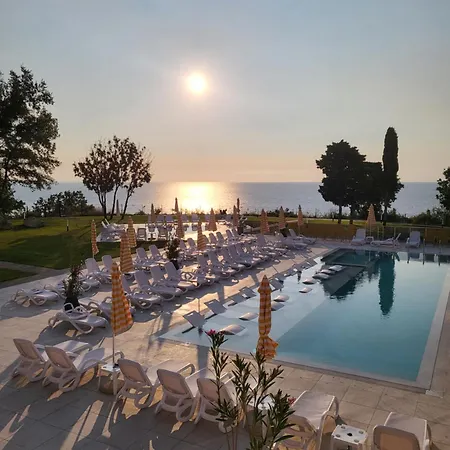 Apartment Paradise Varna